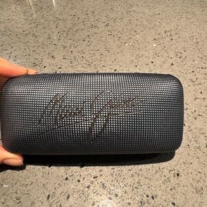 Maui Jim Black Textured Eyeglass Case